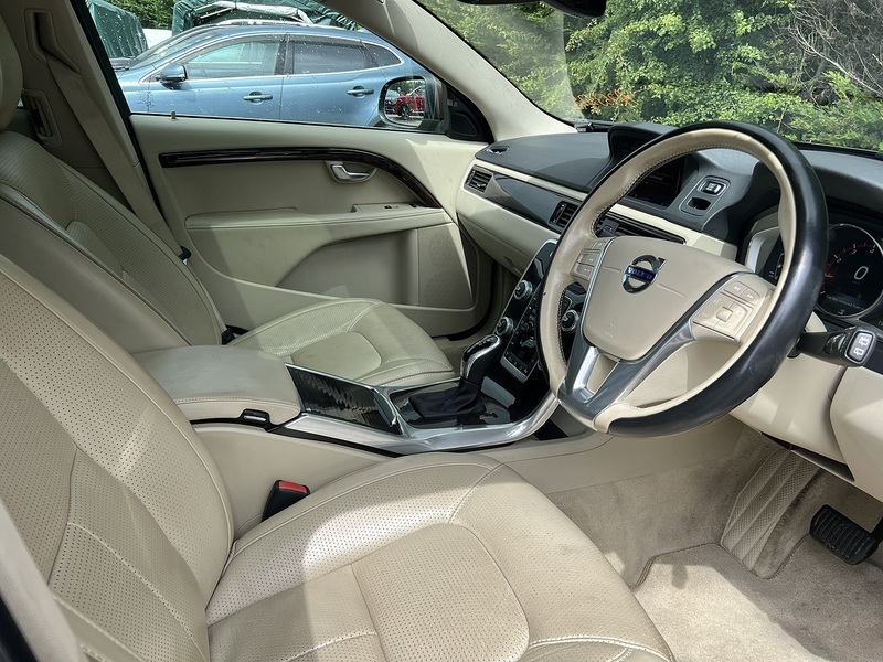 Volvo V70 T5 Se Lux - U12123