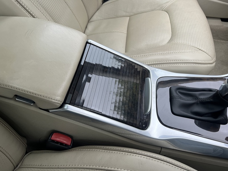 Volvo V70 T5 Se Lux - U12123