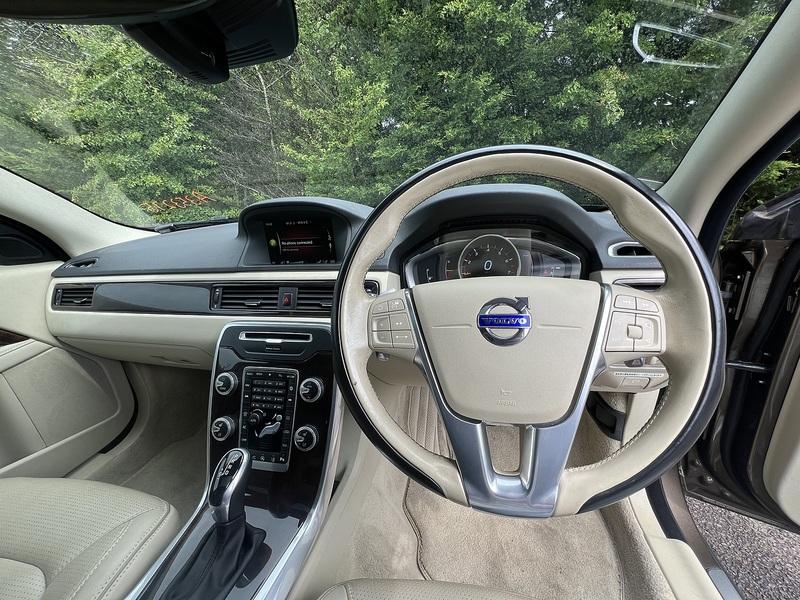 Volvo V70 T5 Se Lux - U12123