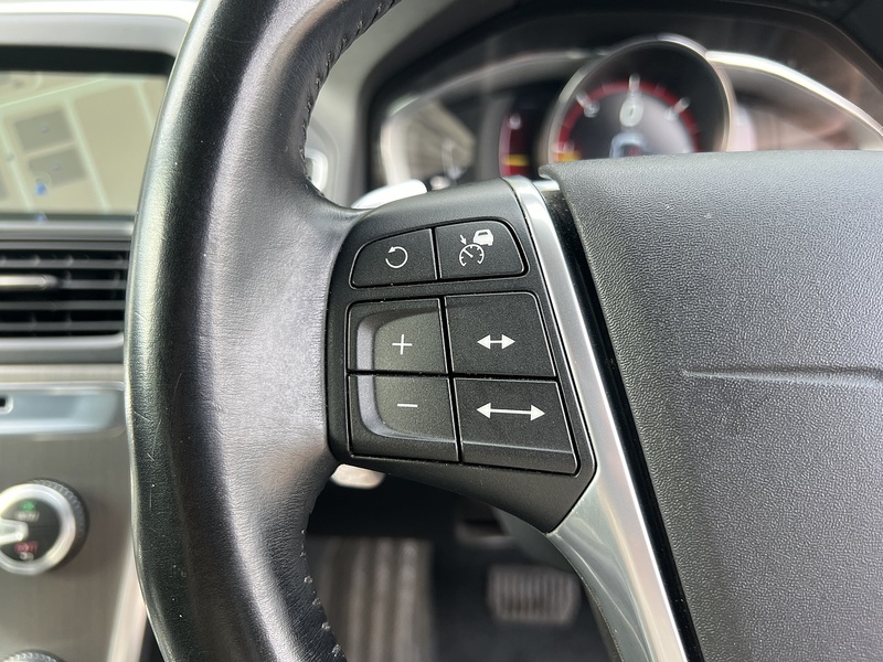 Volvo Xc60 D4 Se Lux - U12128