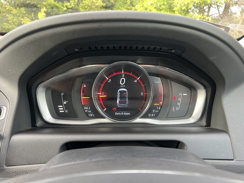 Volvo Xc60 D4 Se Lux - U12128