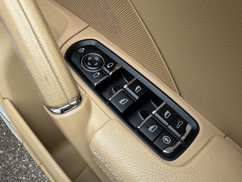 Porsche Cayenne V6 Tiptronic - U12130