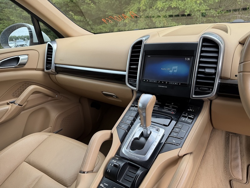 Porsche Cayenne V6 Tiptronic - U12130