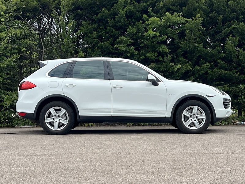 Porsche Cayenne S Hybrid - U12133