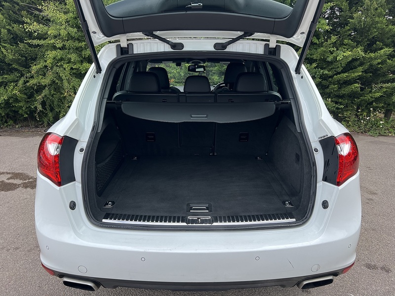 Porsche Cayenne S Hybrid - U12133