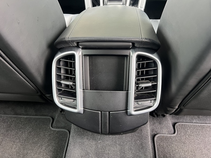 Porsche Cayenne S Hybrid - U12133