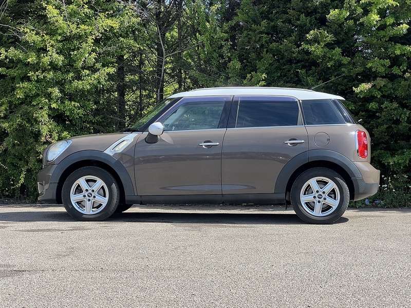 Mini Mini Countryman Cooper - U12136