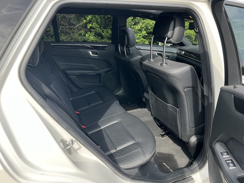 Mercedes-Benz E Class E250 Amg Line Premium - U12140