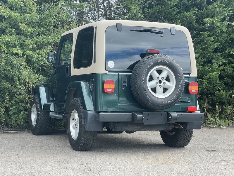 Jeep Wrangler Sahara - U12142