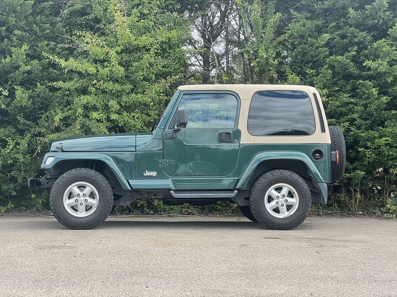 Jeep Wrangler Sahara - U12142