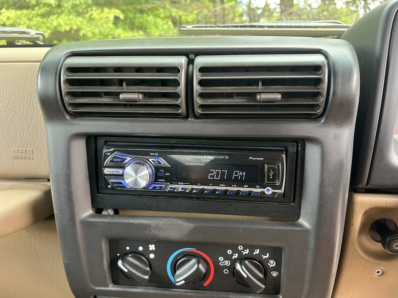 Jeep Wrangler Sahara - U12142