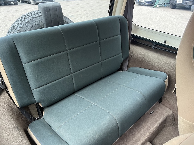 Jeep Wrangler Sahara - U12142