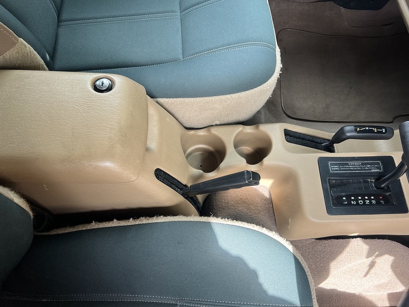 Jeep Wrangler Sahara - U12142