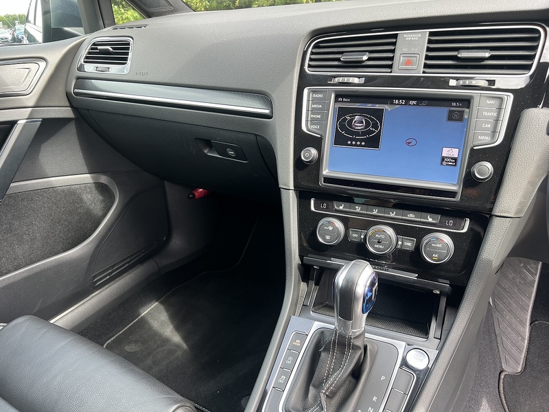 Volkswagen Golf R Dsg - U12143