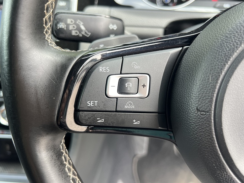 Volkswagen Golf R Dsg - U12143