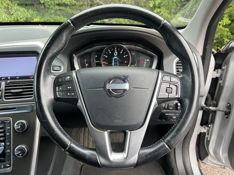 Volvo Xc60 T5 Se Lux Nav - U12144