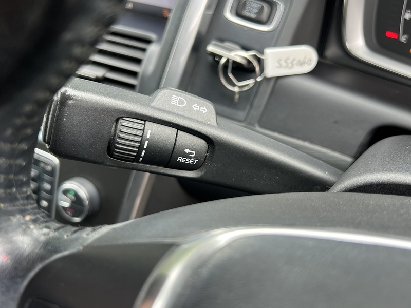 Volvo Xc60 T5 Se Lux Nav - U12144