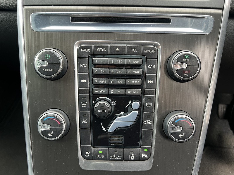 Volvo Xc60 T5 Se Lux Nav - U12144