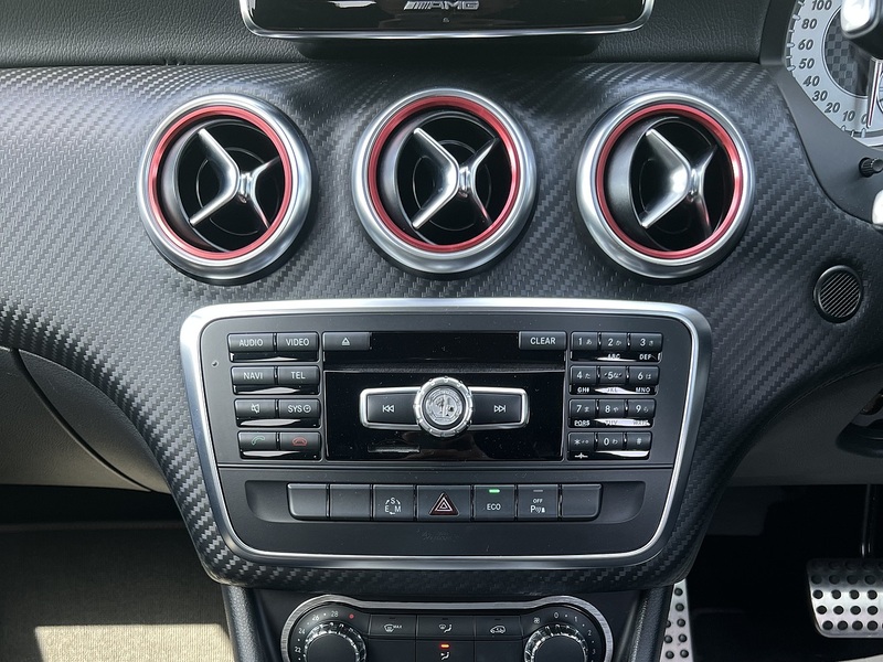 Mercedes-Benz A-Class A200 Amg Night Edition - U12145