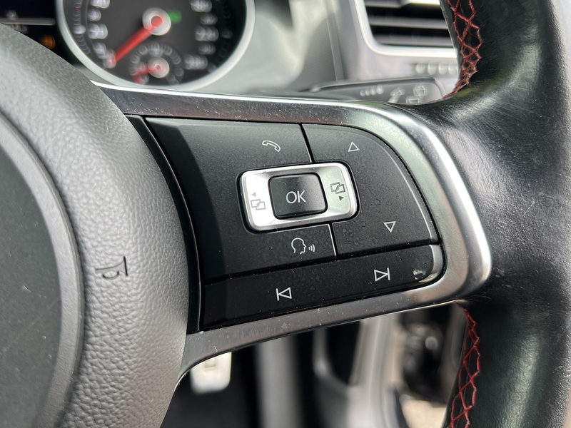 Volkswagen Golf GTI - U12147