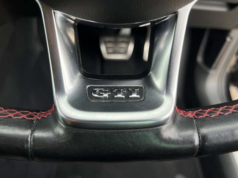 Volkswagen Golf GTI - U12147