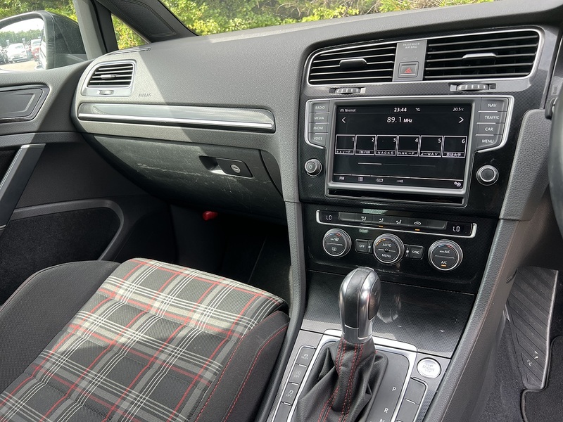 Volkswagen Golf GTI - U12147