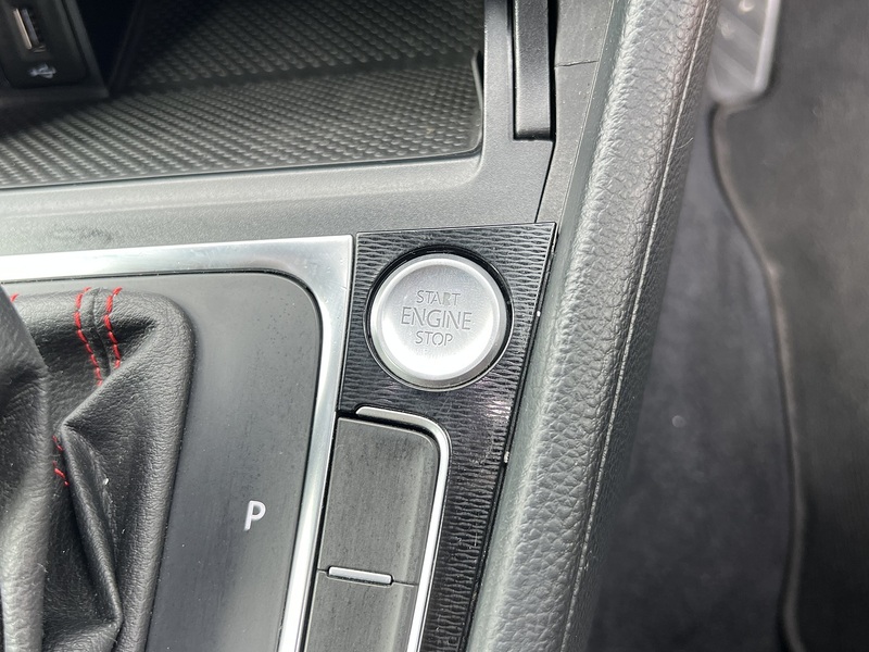 Volkswagen Golf GTI - U12147