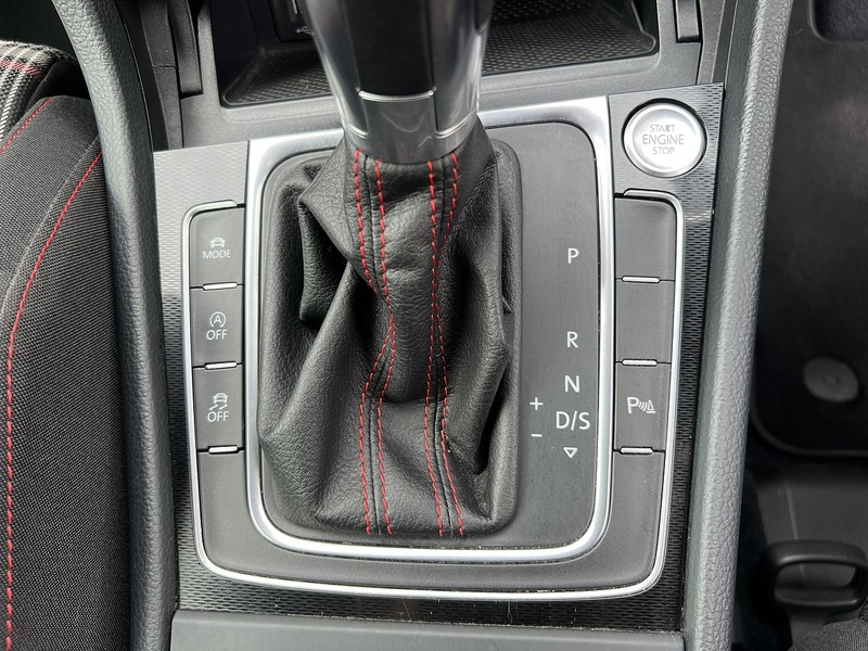 Volkswagen Golf GTI - U12147