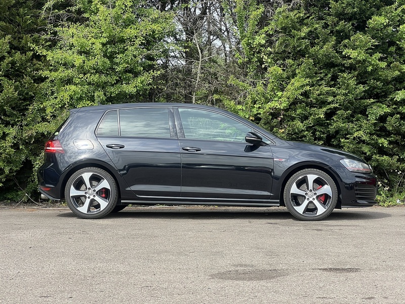 Volkswagen Golf GTI - U12147