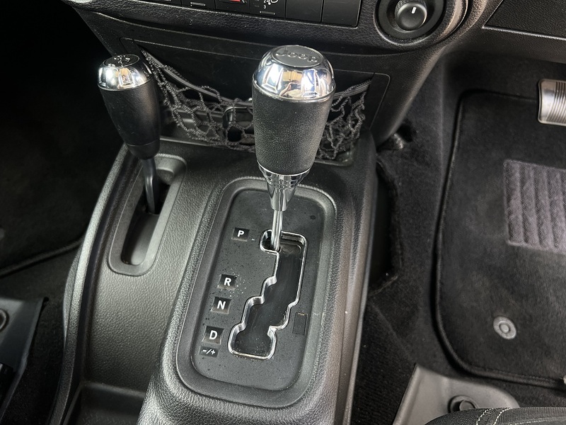Jeep Wrangler Unlimited Sahara - U12148