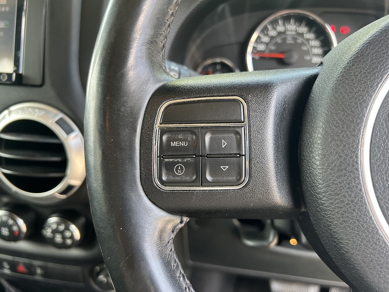 Jeep Wrangler Unlimited Sahara - U12148