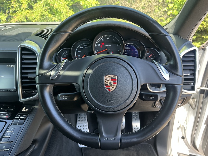 Porsche Cayenne V6 Tiptronic - U12152