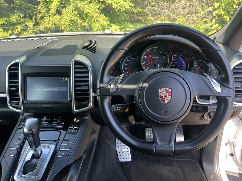 Porsche Cayenne V6 Tiptronic - U12152
