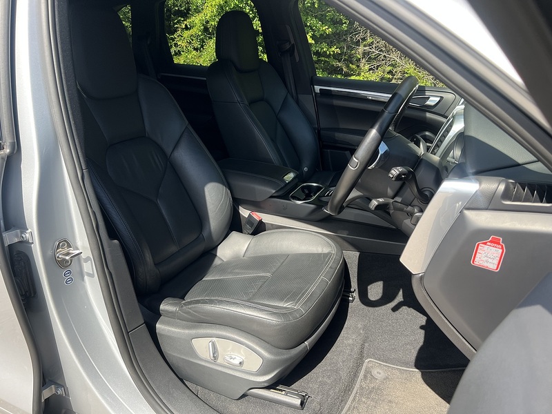 Porsche Cayenne V6 Tiptronic - U12152