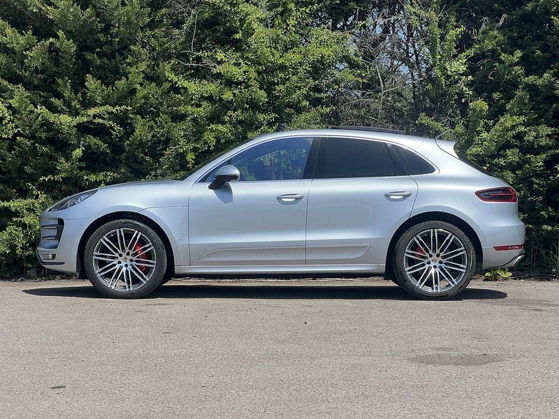 Porsche Macan Turbo Pdk - U12154