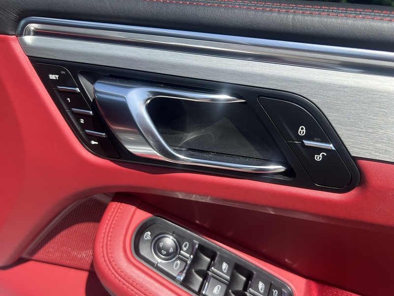 Porsche Macan Turbo Pdk - U12154