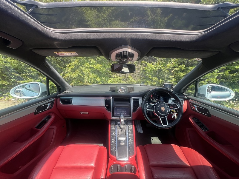 Porsche Macan Turbo Pdk - U12154