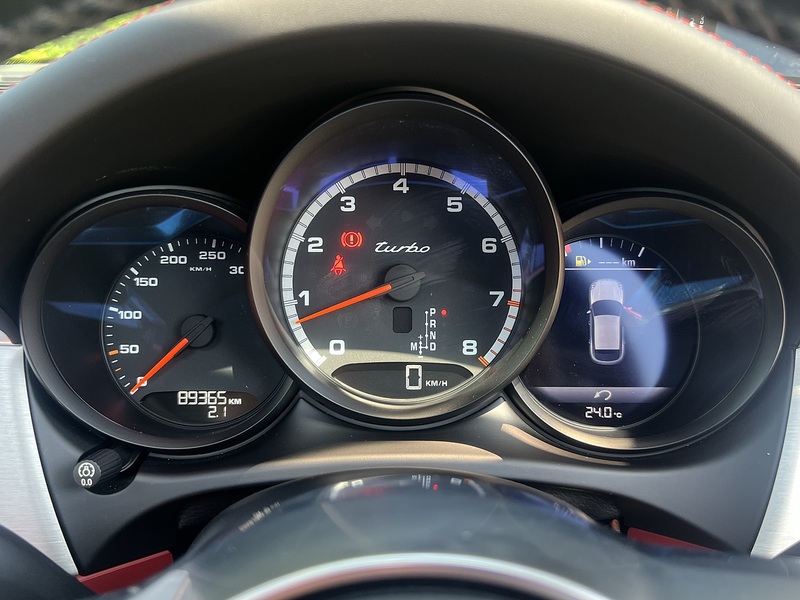 Porsche Macan Turbo Pdk - U12154
