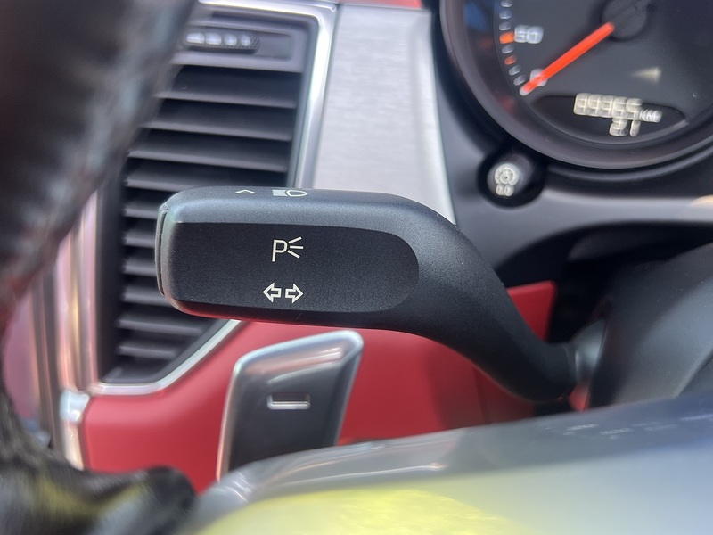 Porsche Macan Turbo Pdk - U12154