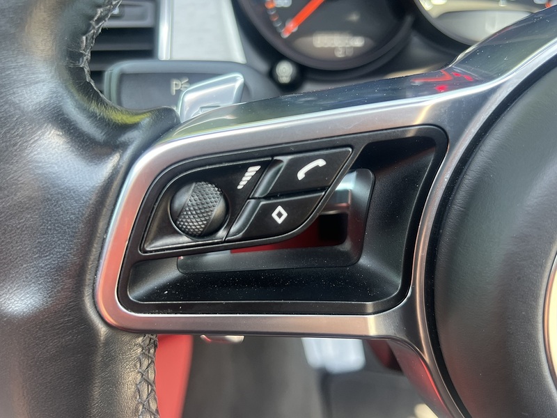 Porsche Macan Turbo Pdk - U12154