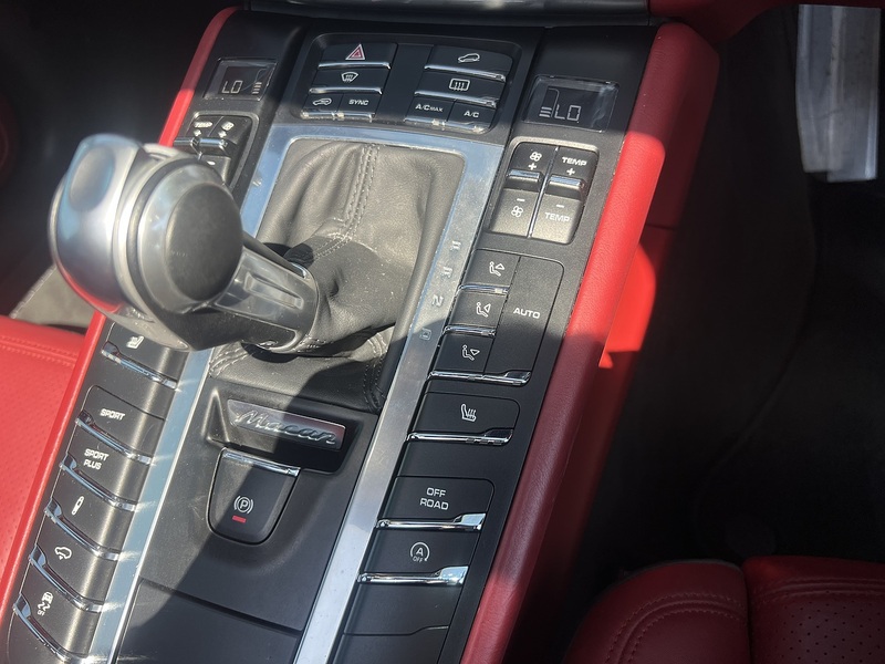 Porsche Macan Turbo Pdk - U12154