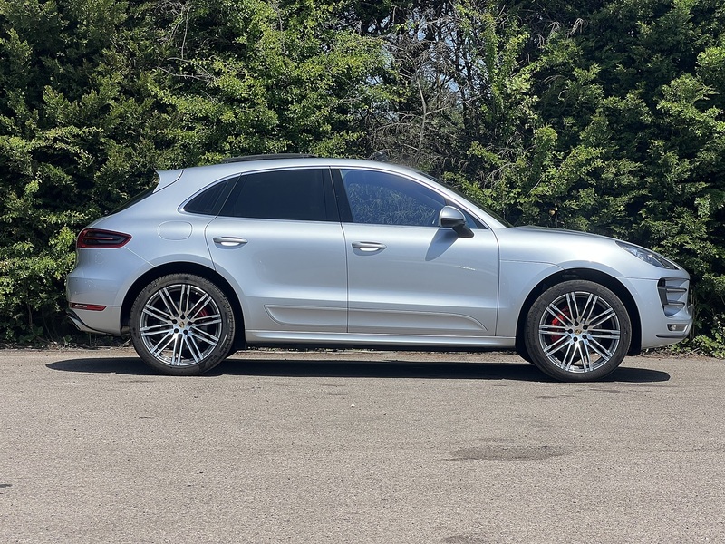 Porsche Macan Turbo Pdk - U12154