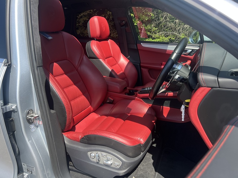 Porsche Macan Turbo Pdk - U12154