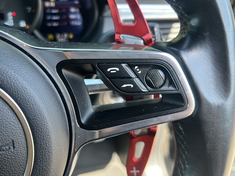 Porsche Macan Pdk - U12157