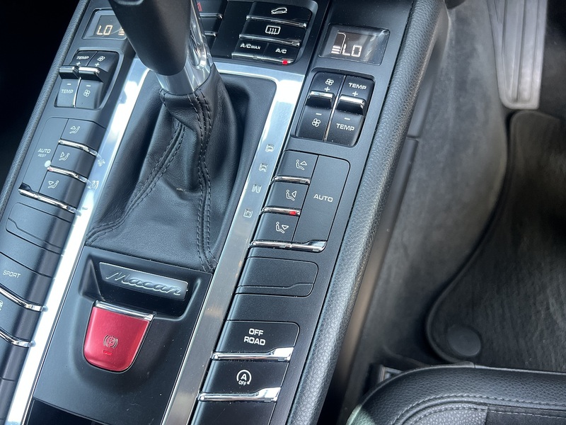 Porsche Macan Pdk - U12157