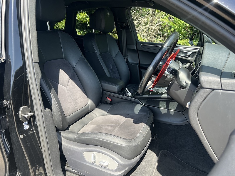 Porsche Macan Pdk - U12157