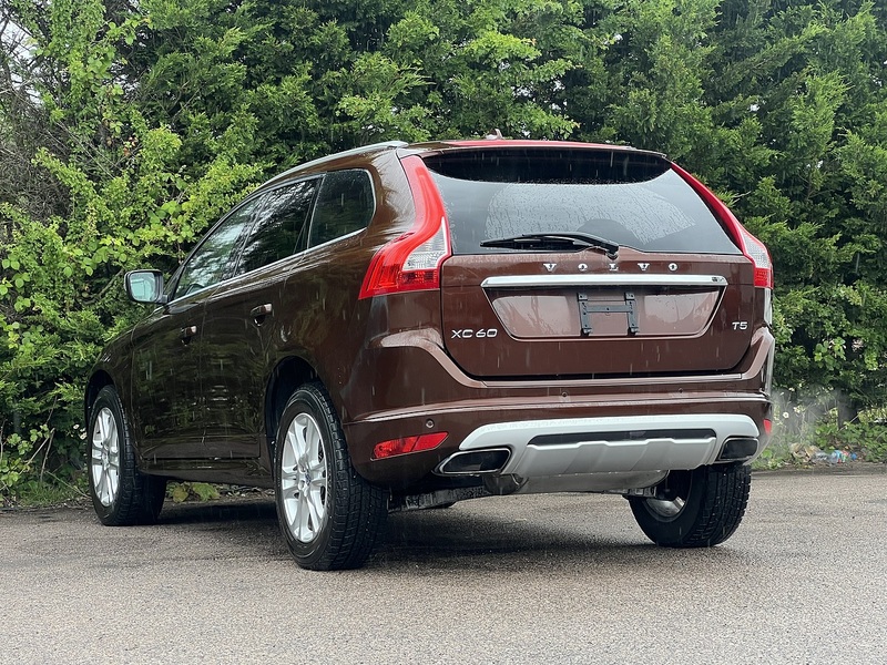 Volvo Xc60 T5 Se Lux Nav - U12161