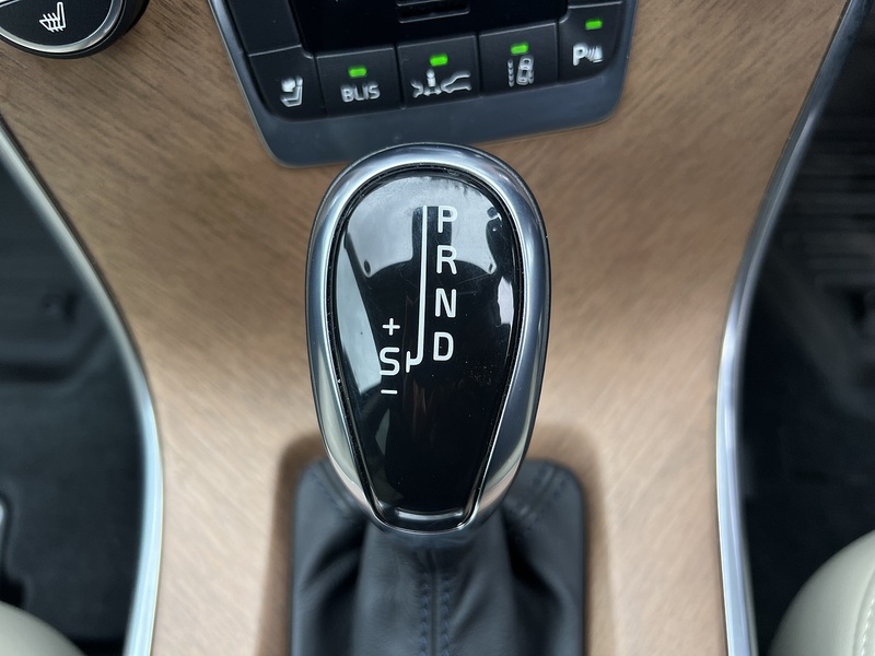 Volvo Xc60 T5 Se Lux Nav - U12161