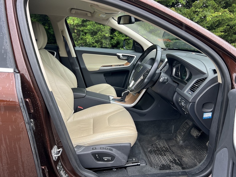 Volvo Xc60 T5 Se Lux Nav - U12161