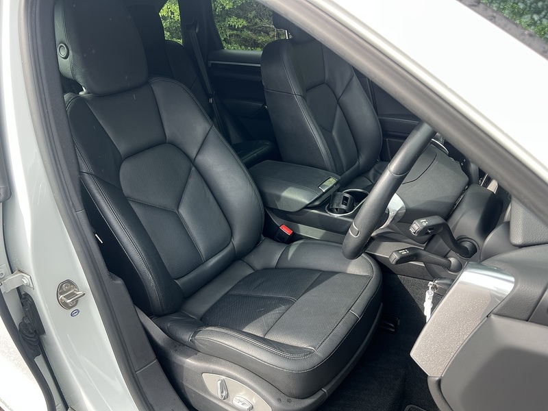Porsche Cayenne V6 Tiptronic - U12165